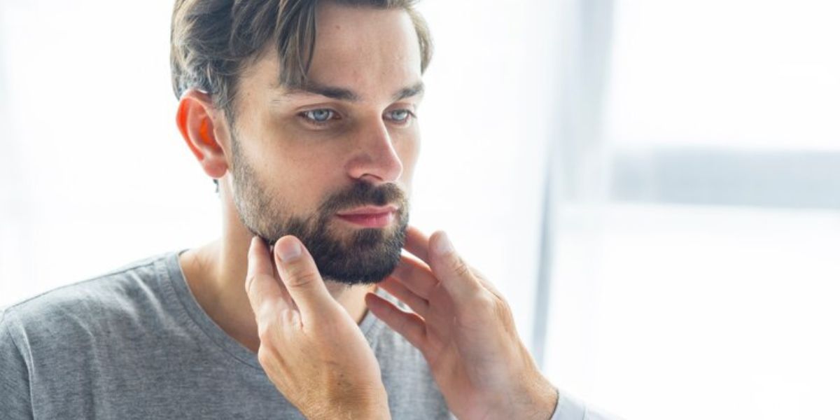 Soul Patch with Chinstrap Beard 